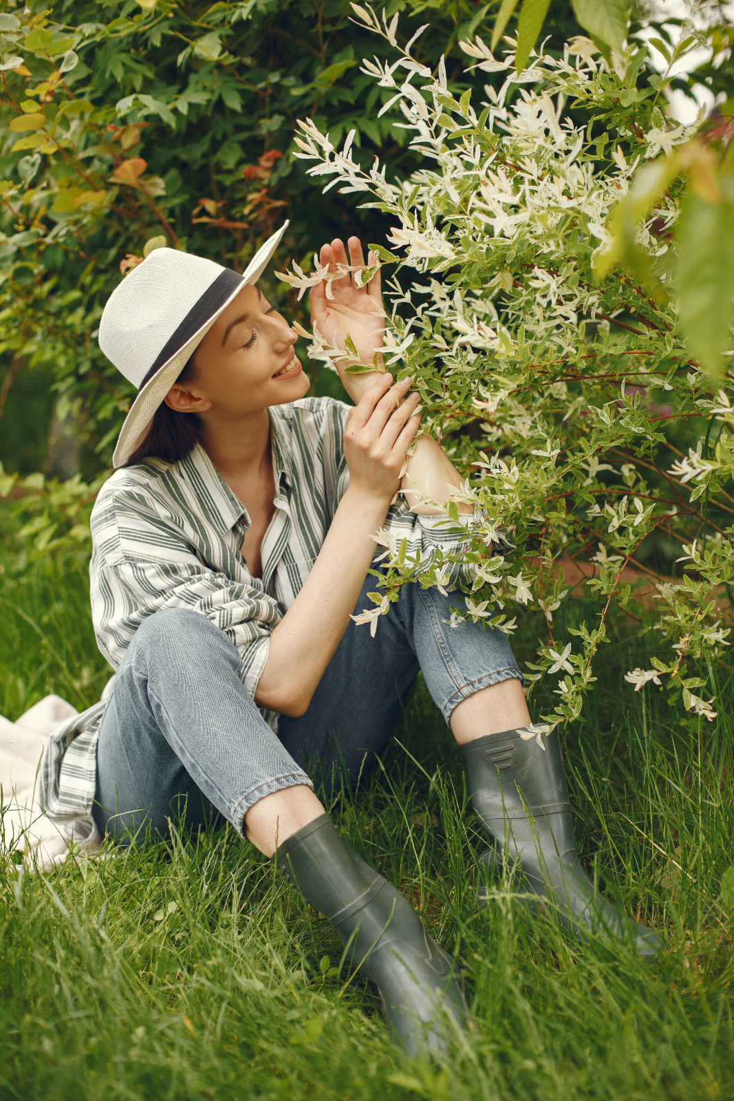 stylish-woman-spending-time-spring-park.jpg